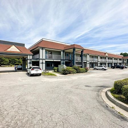 Executive Inn Ridgeway I-77 ภายนอก รูปภาพ