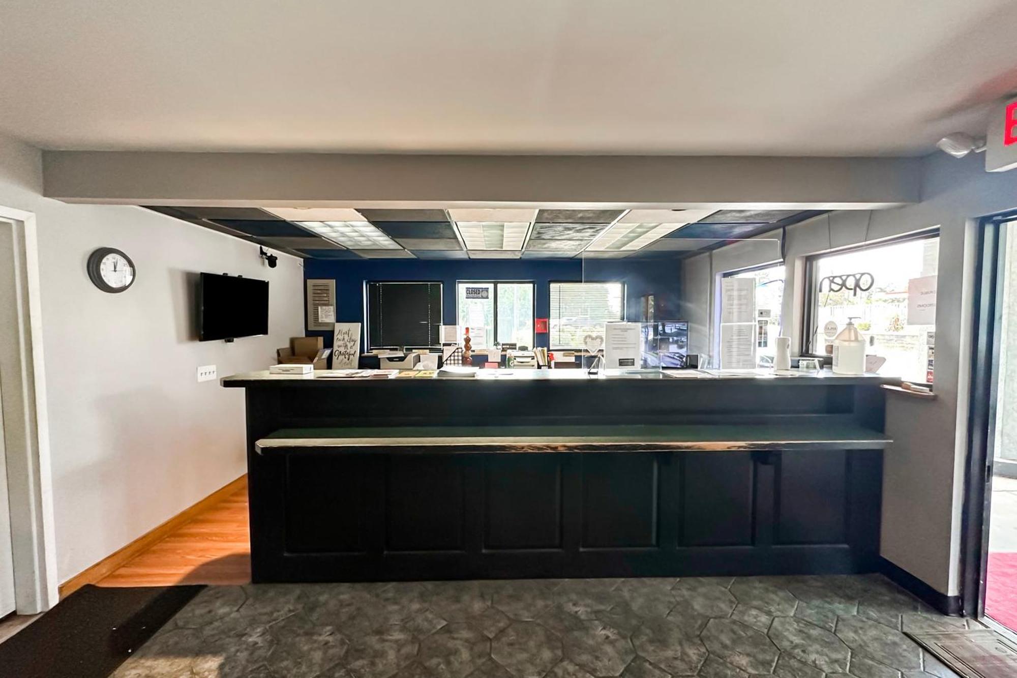 Executive Inn Ridgeway I-77 ภายนอก รูปภาพ