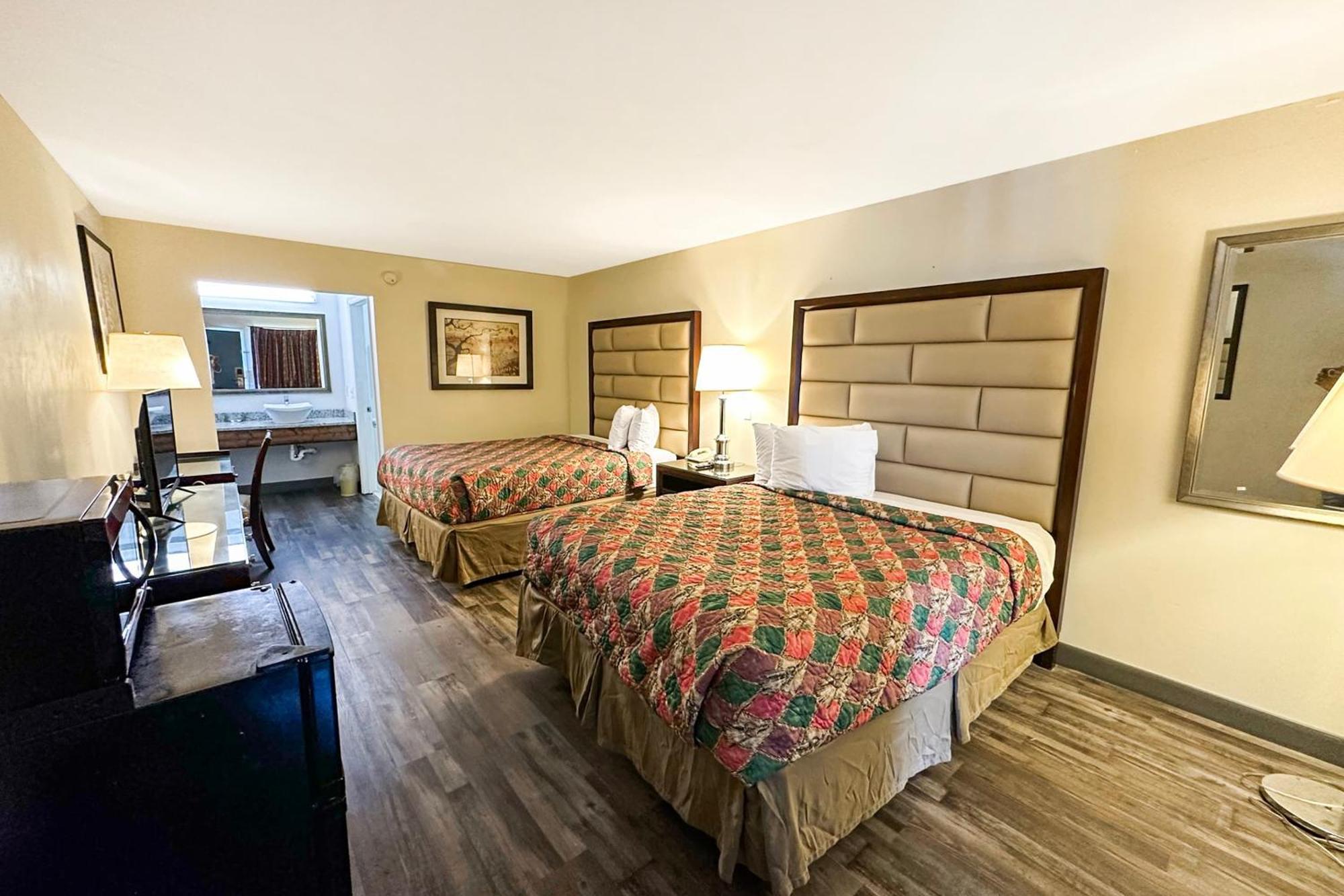 Executive Inn Ridgeway I-77 ภายนอก รูปภาพ